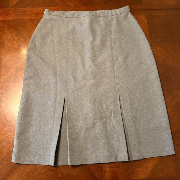Dressbarn Womens L Gray Knee-Length Skirt With Pleats & Back Zip - Picture 1 of 10